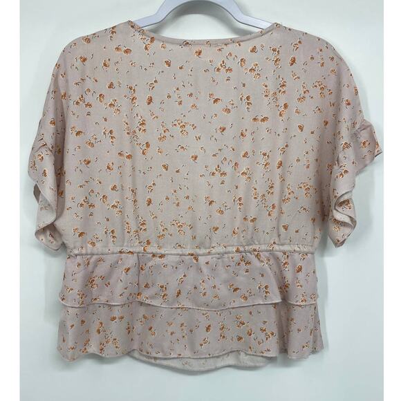 Urban Romantics Womens Pink Floral Blouse Flutter Sleeve Top NEW Size Medium - Picture 2 of 10